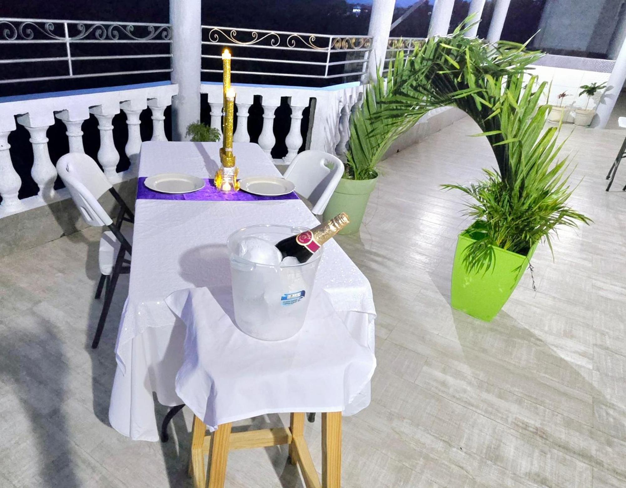 Misbhaven Resort And Spa ポート・アントニオ エクステリア 写真